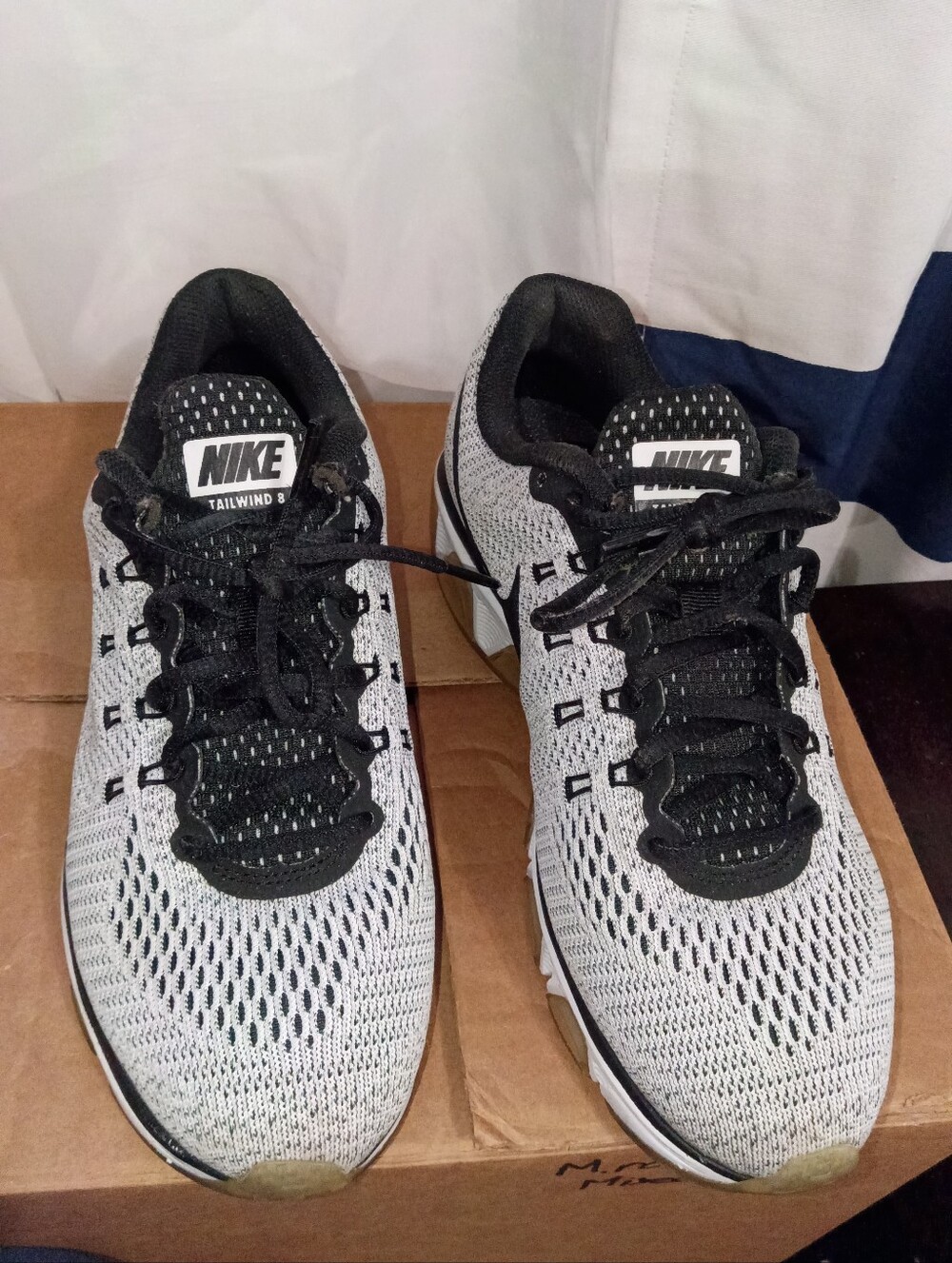Nike Women's Tailwind 8 Running Shoes - Black & Gray